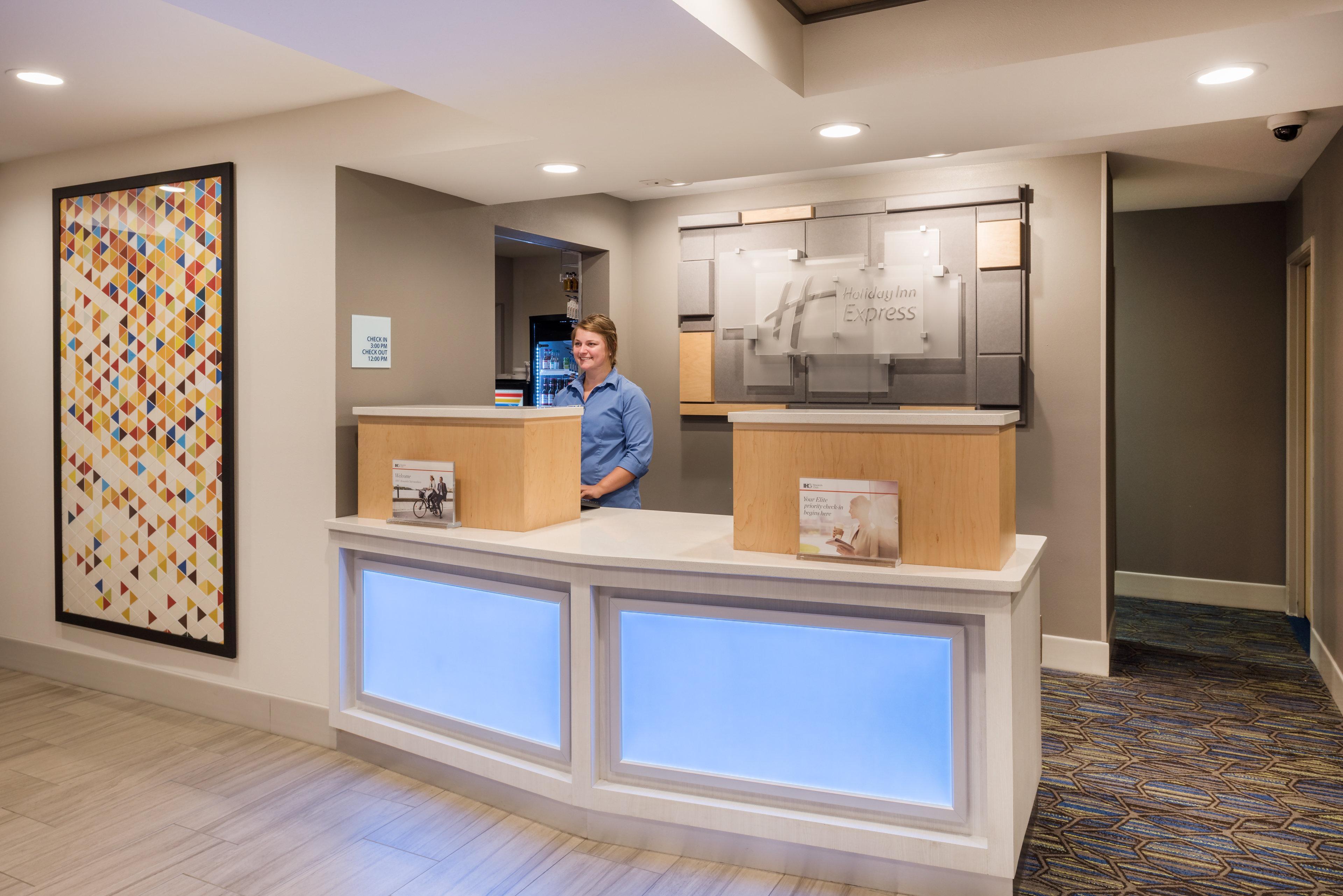 Holiday Inn Express Warrenton By Ihg Exterior foto